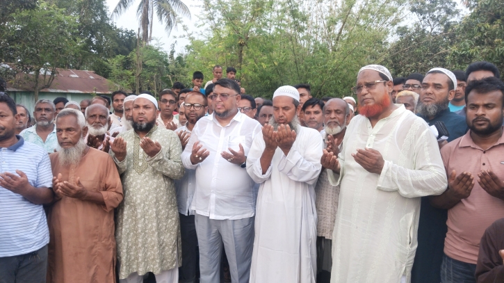 পাঁচবিবি সড়াইল কবরস্থানের সংস্কার কাজের উদ্বোধন করলেন মাসুদ রানা
